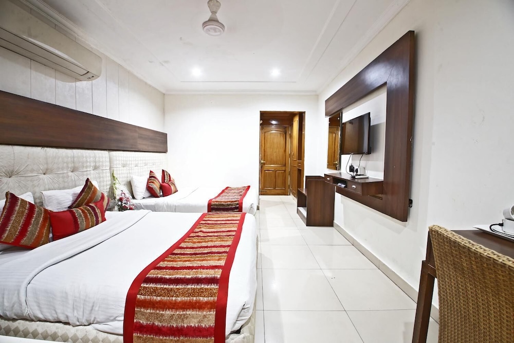 Hotel Diamond Plaza 5/43