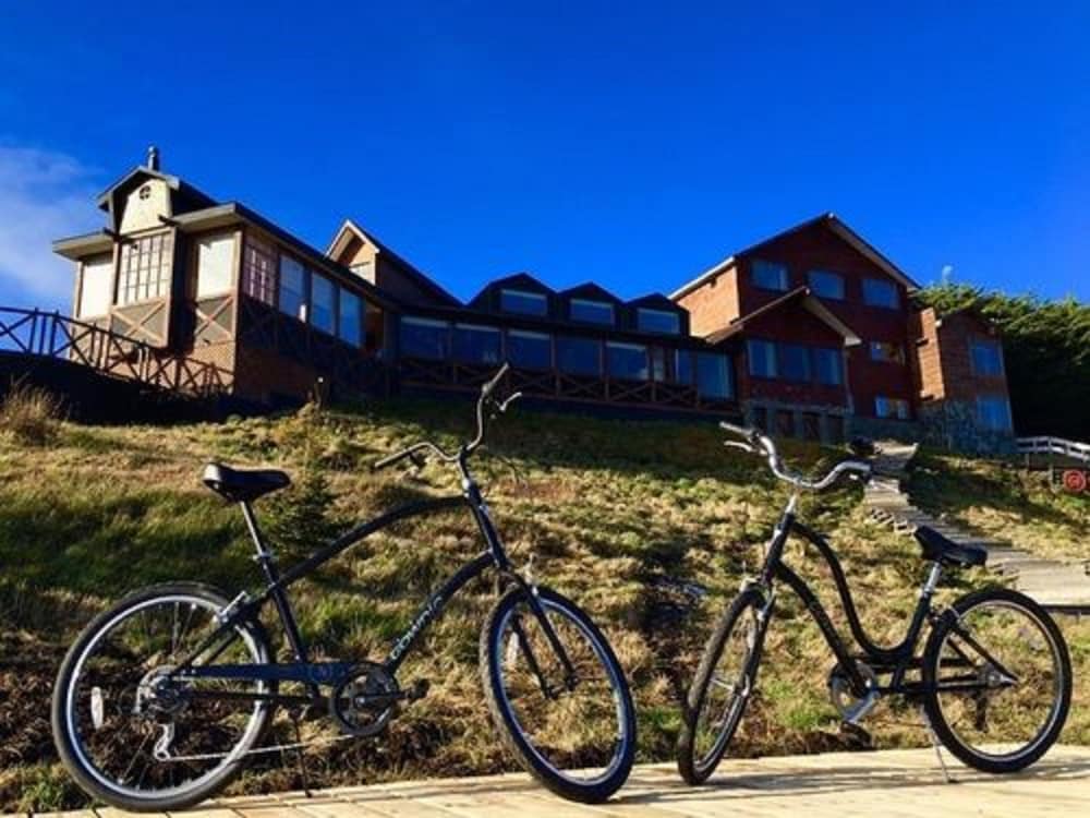 Weskar Patagonia Lodge 38/44