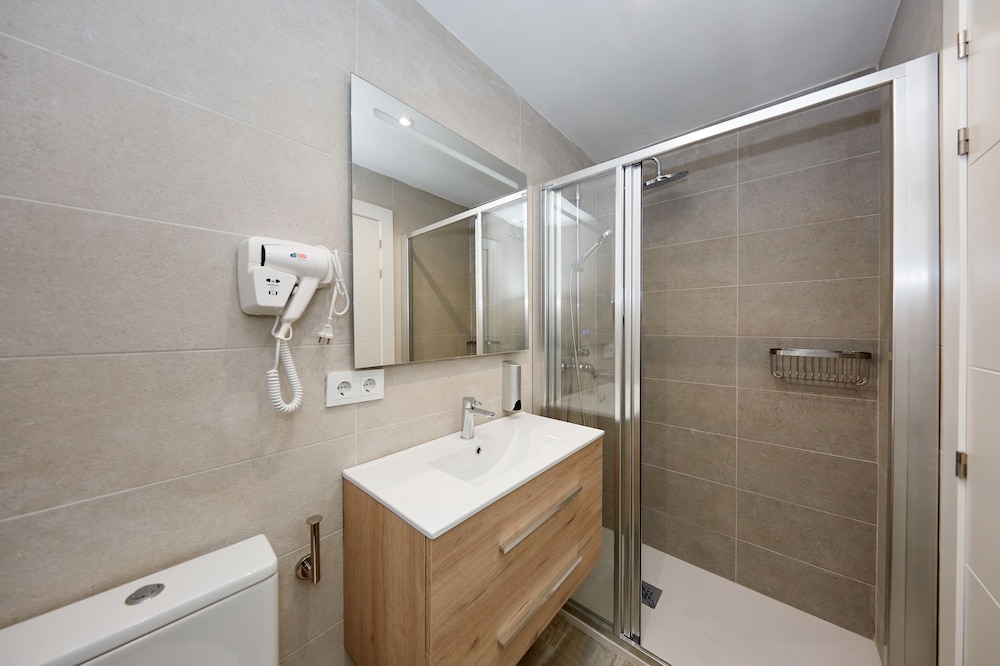 Wayteko Boutique Hotel 24/26
