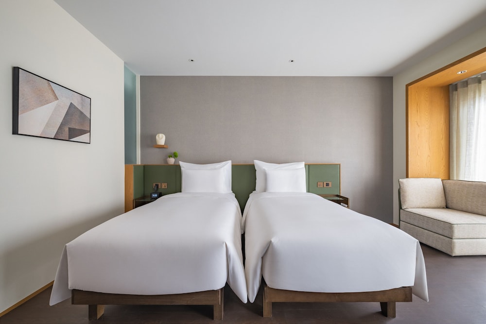 DELUXE, TWIN BEDS