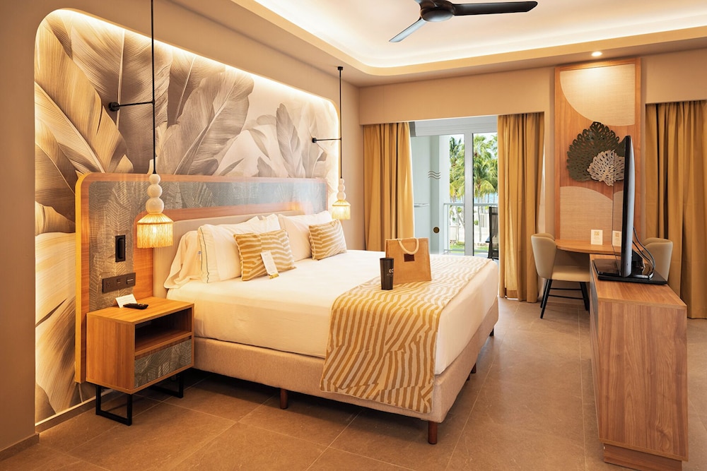 Elite, Club, Suite, Villa, Double Bed, Adult Only