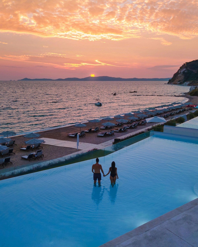 Mount Athos Resort 45/49