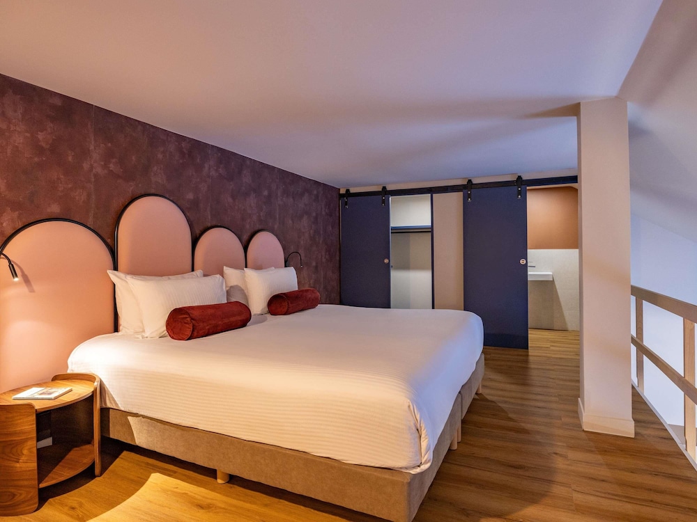 Duplex, Privilege, Double Bed, Mercure Brussels Centre Rogier 2/10