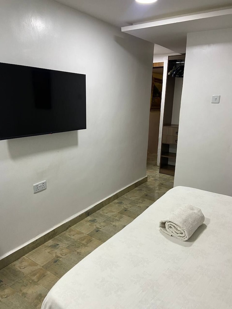 Solitude Hotel Yaba 39/50