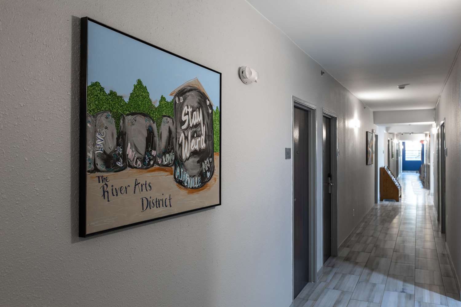 Rodeway Inn & Suites Near Outlet Mall - Asheville 24/30
