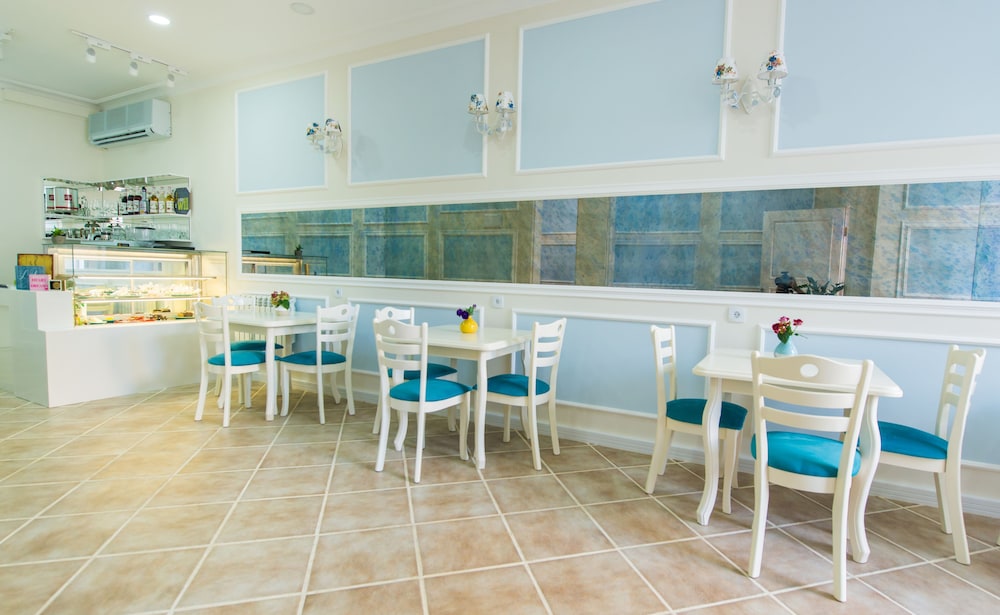 Two Seasons Boutique Hotel 34/50