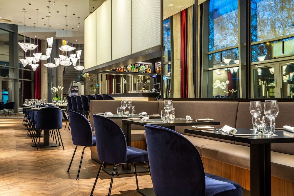 Radisson Blu Hotel, Frankfurt 52/67