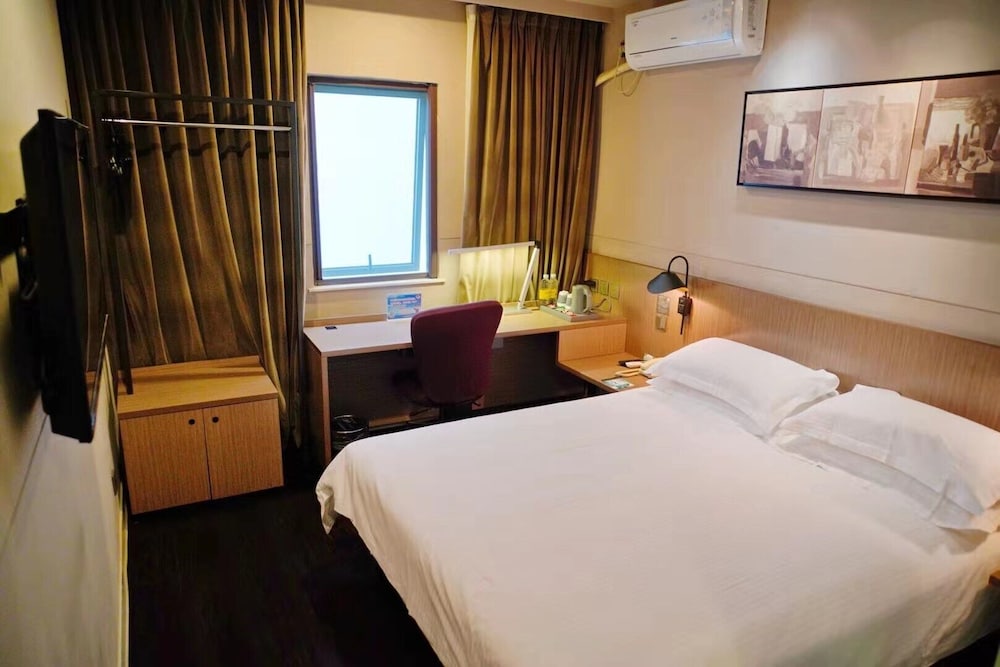 Jinjiang Inn Select Shanghai Expo Dezhou Road 10/33