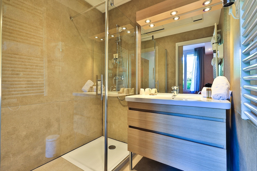 Hotel Provencal 50/50