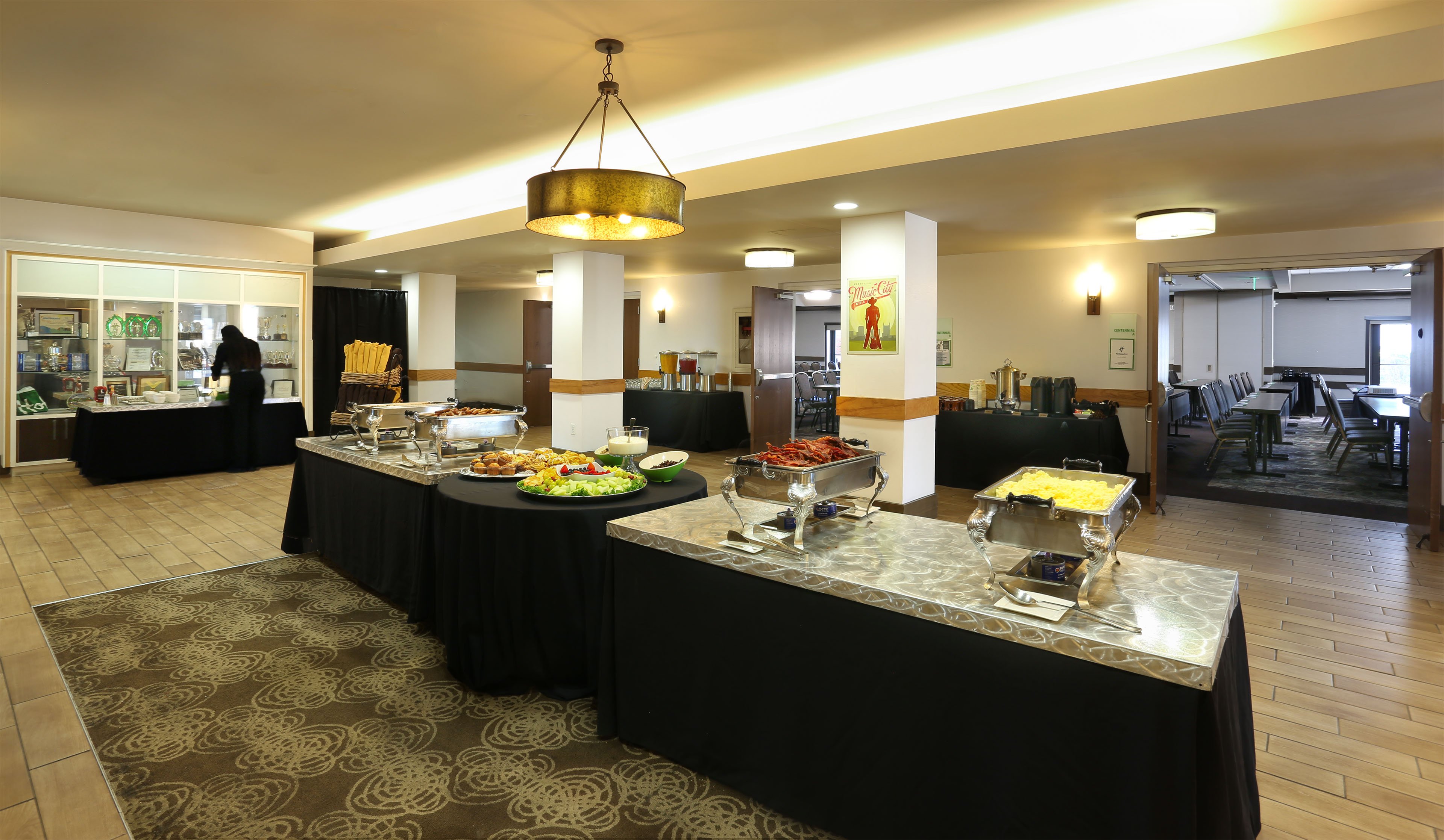 Holiday Inn Nashville-Vanderbilt (Dwtn) 55/82