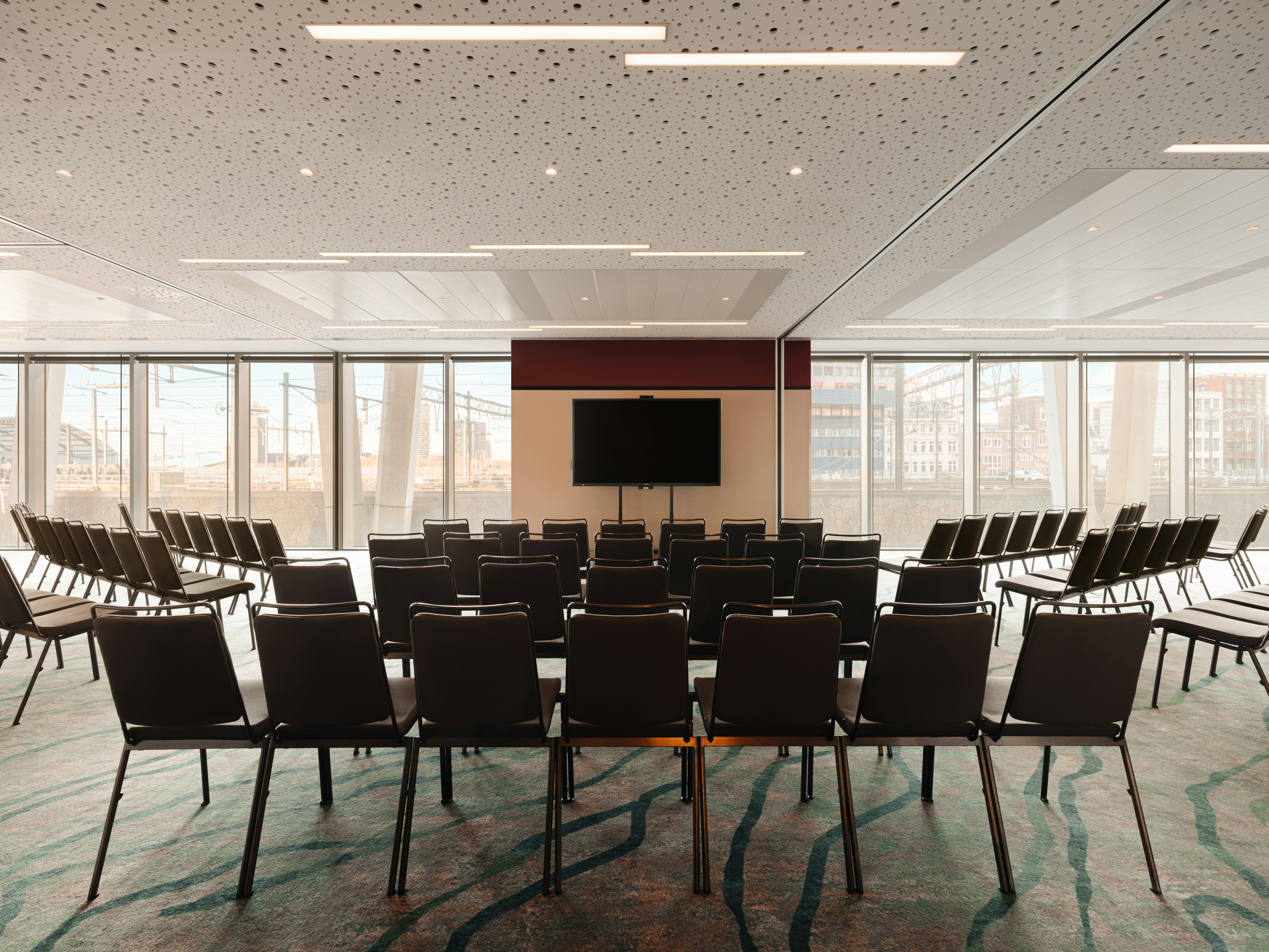 Doubletree By Hilton Amsterdam Centraal Station 75/88