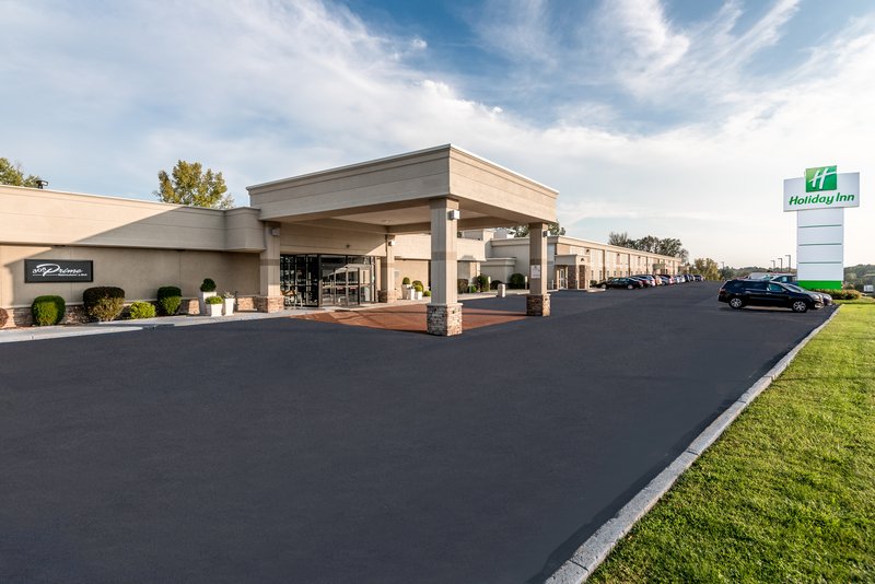 Holiday Inn Johnstown-Gloversville 8/66