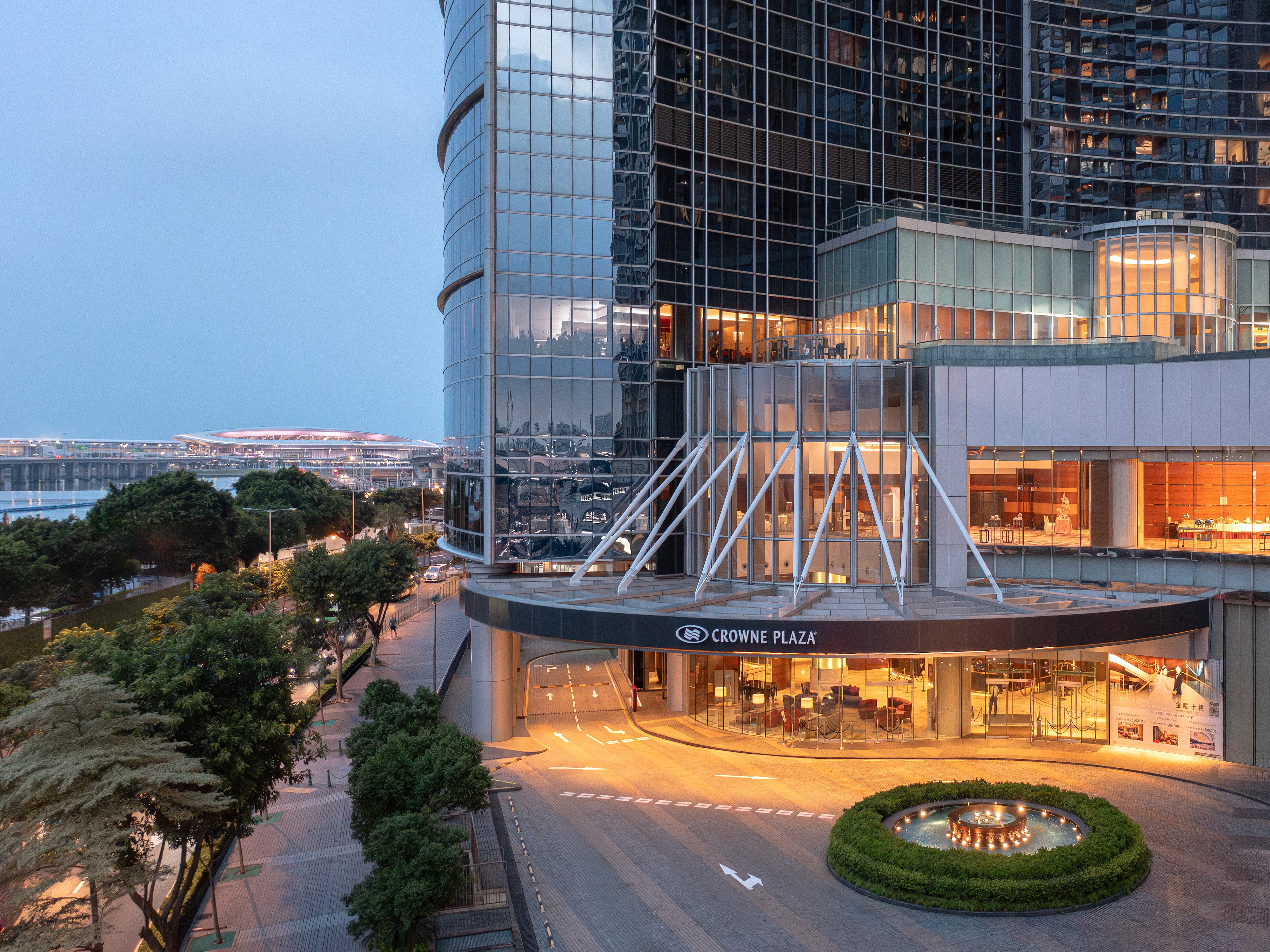 Crowne Plaza Macau 4/77