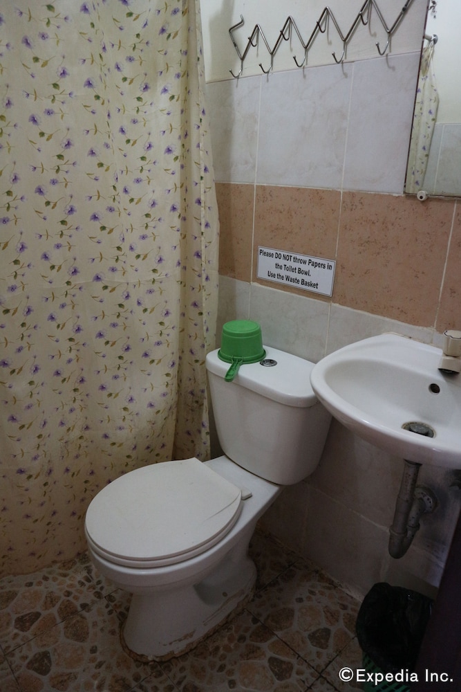 Remari Tourist Inn 54/56