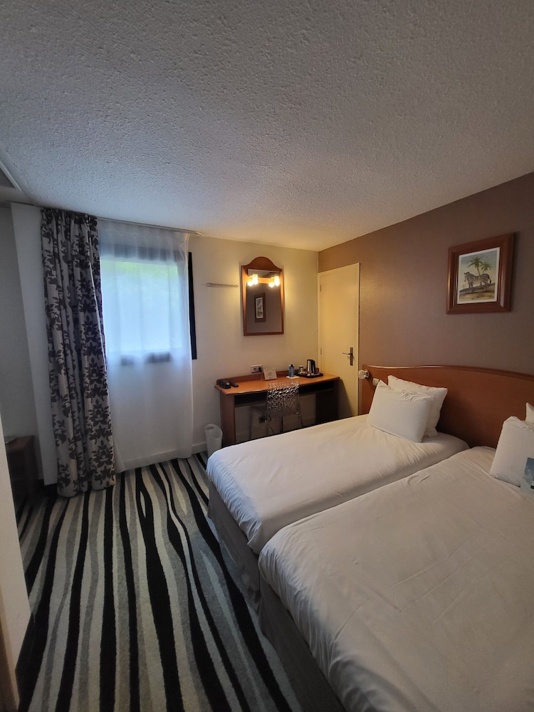 Hotel Kyriad Saint Quentin En Yvelines - Montigny 9/58