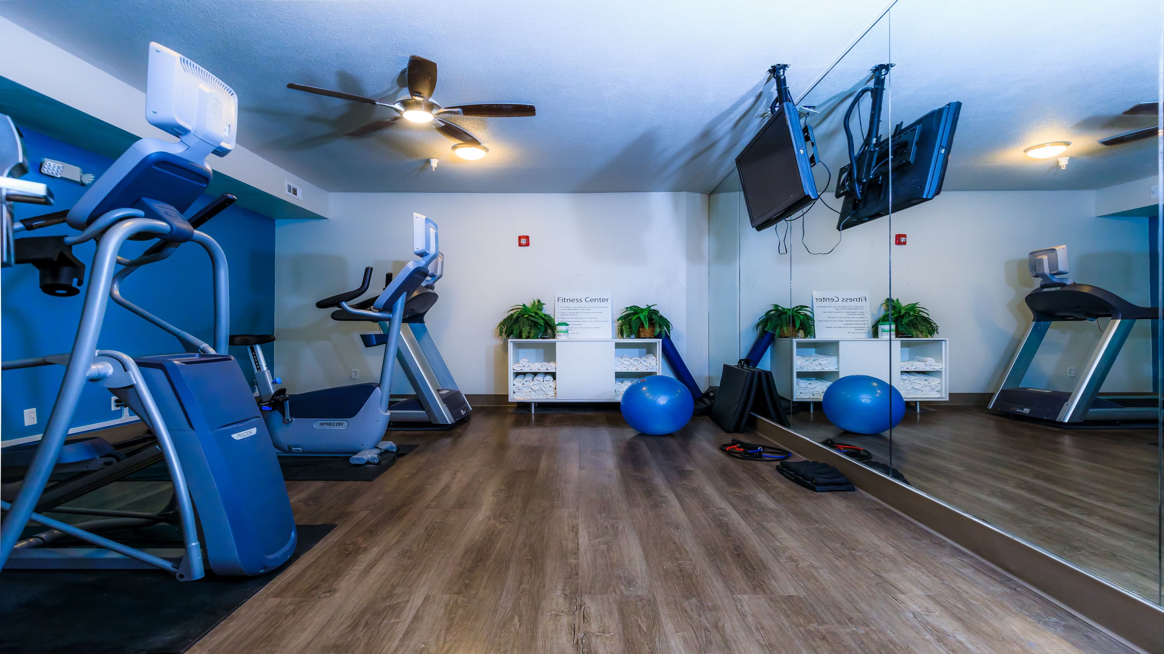 Holiday Inn Express Osage Beach - Lake Of The Ozarks 22/46