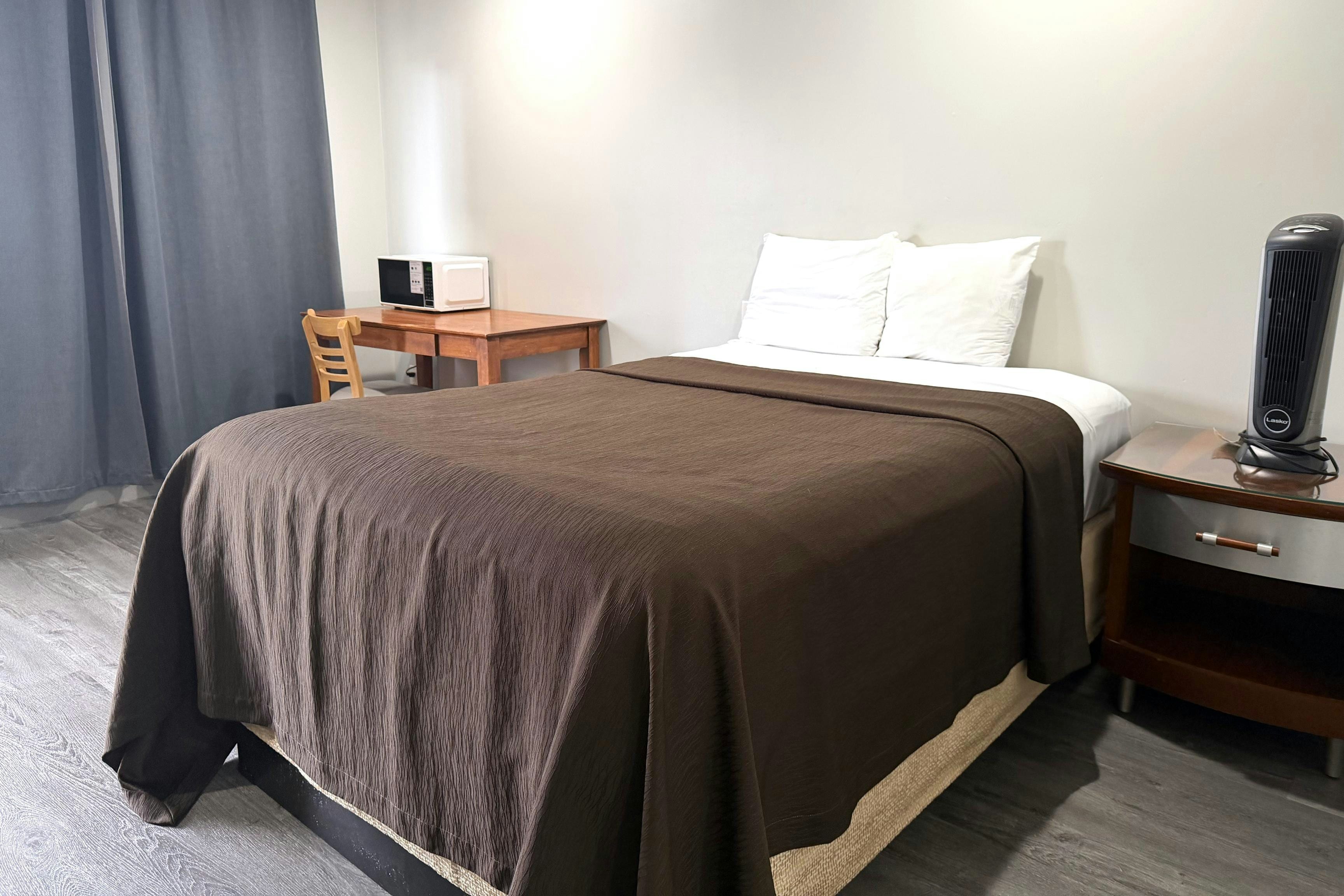 6 Rivers Motel 13/56