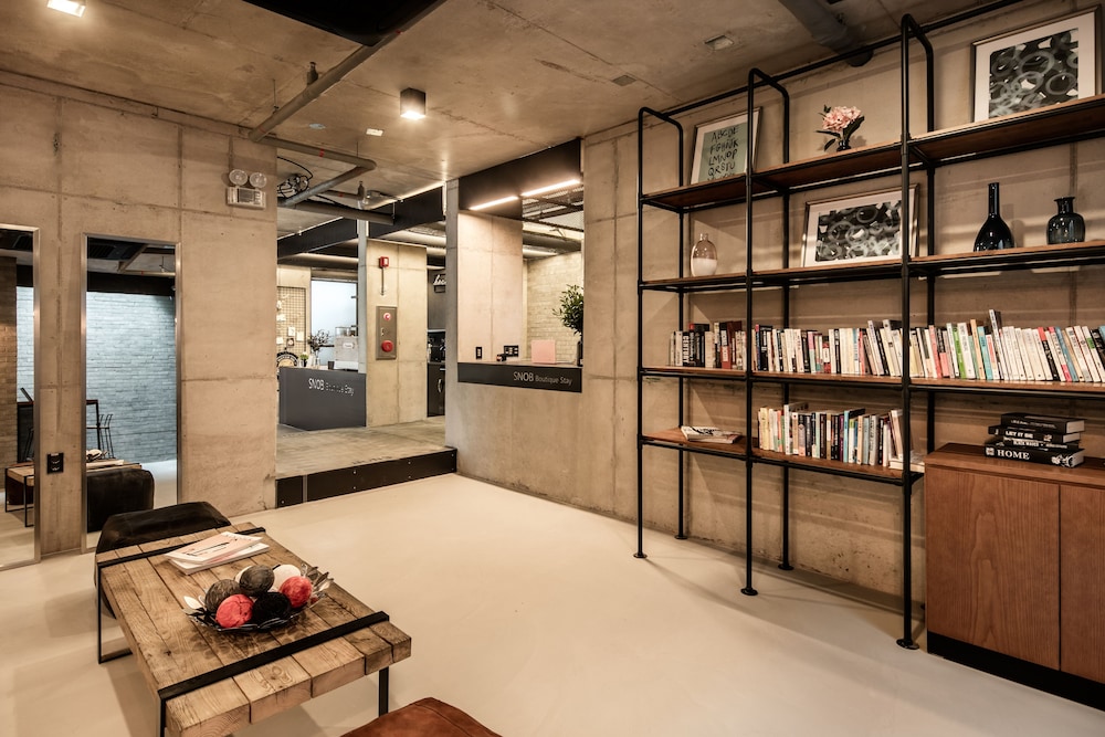 Snob Boutique Hotel Jeju 30/50