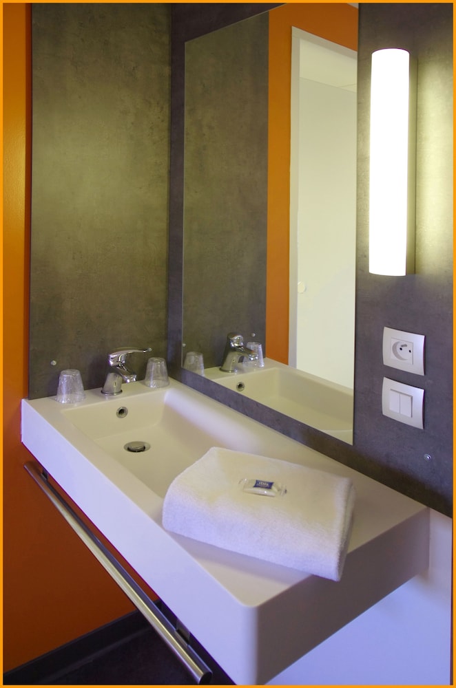Ibis Budget Aeroport Lyon Saint Exupery 20/51
