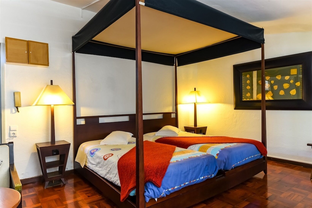 Hotel Residencial Colombo 18/50