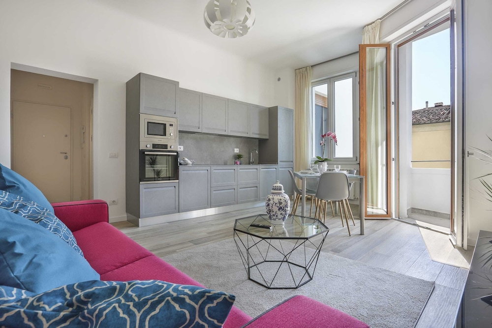 Florence Apartment Great Location - Hosted by Sweetstay 10/14