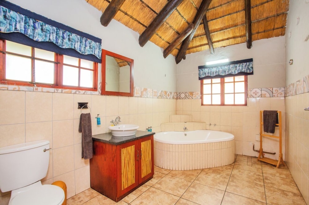 The Villa Manor & Spa 50/50