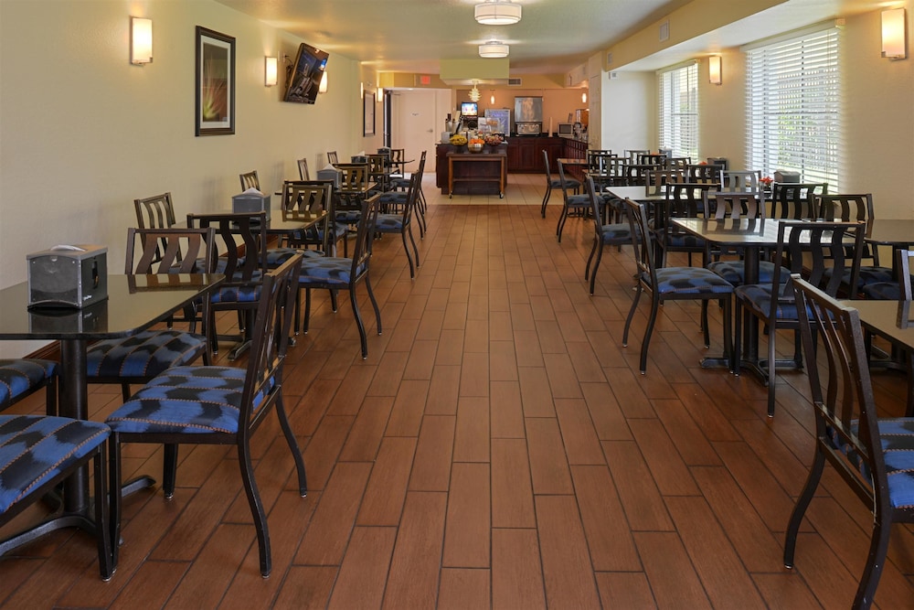 Mai Hana Hotel and Suites International Drive 40/55