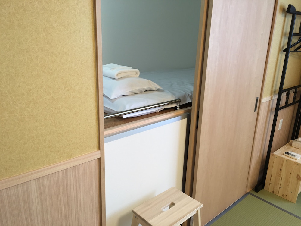 Guesthouse Orange Cabin 10/57