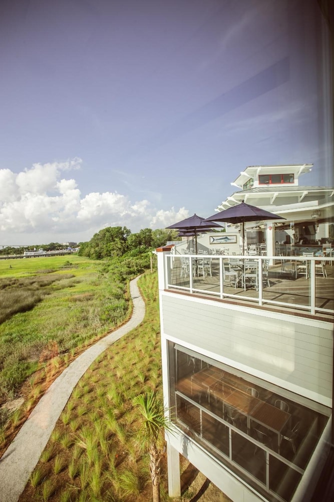 Harborside At Charleston Harbor Resort And Marina 2/50