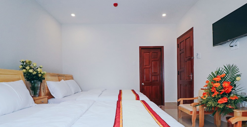 Mai Hoang Hotel 23/70