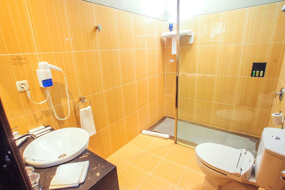 Swiss-Belhotel Kendari 69/70