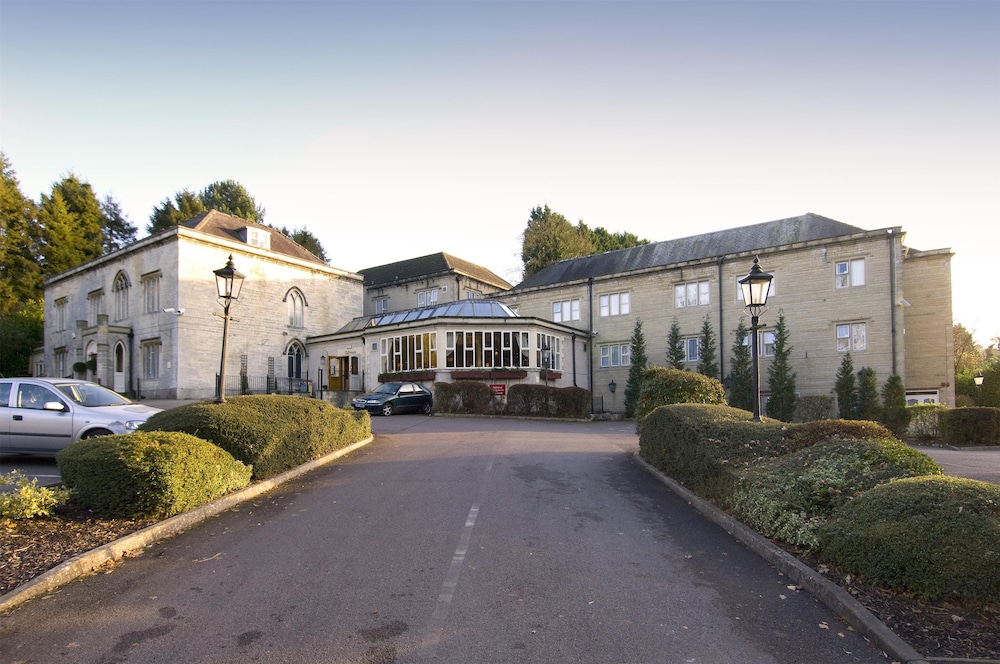 Premier Inn Stroud 26/28