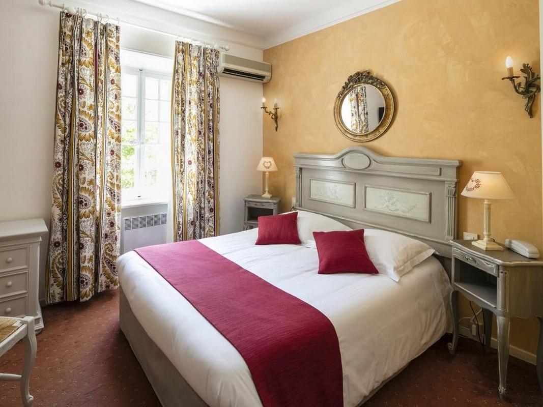 HOTEL L'HERMITAGE 5/20