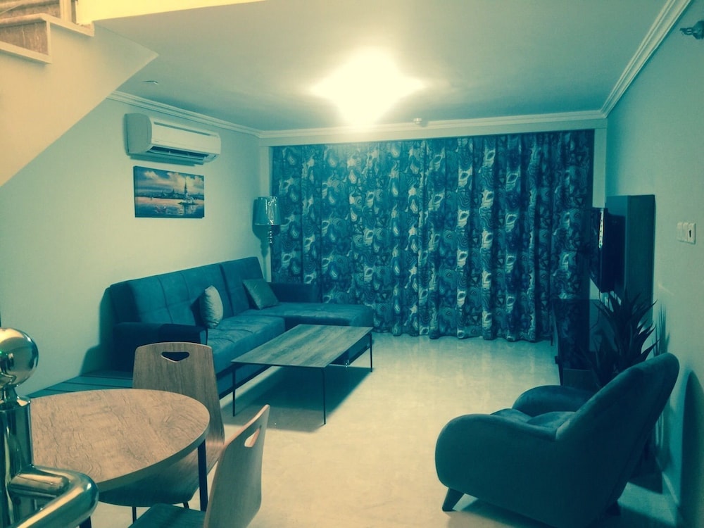 GOLDEN MARINA RESORT 21/50