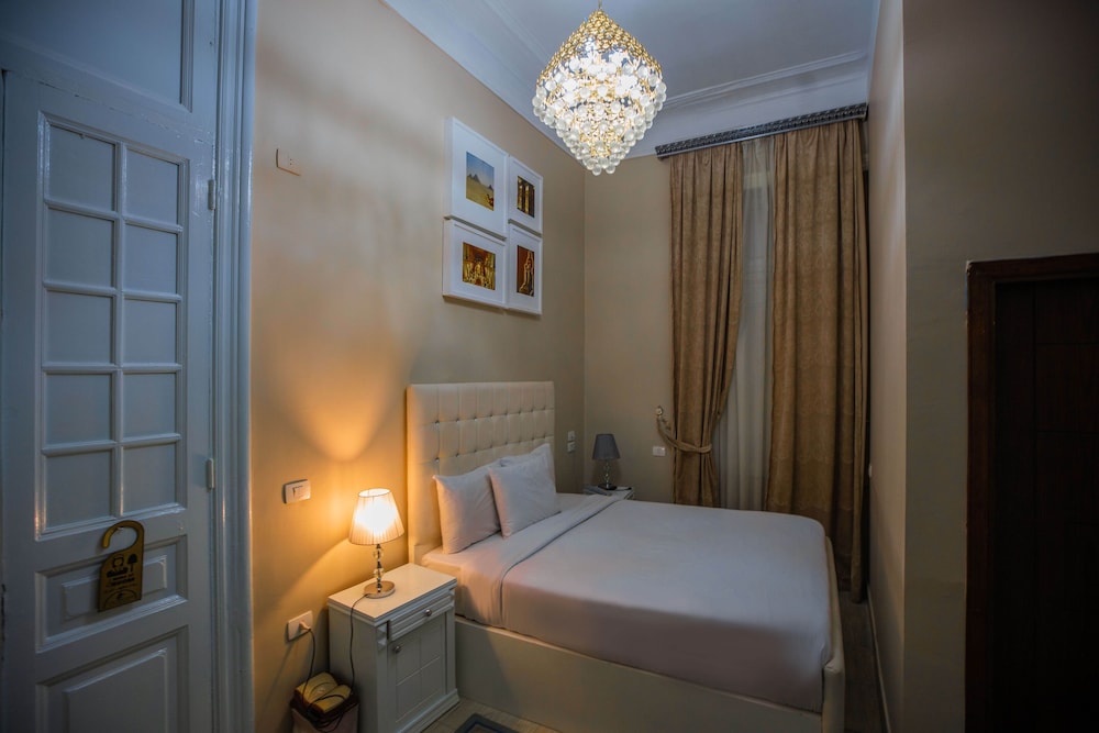 The Square Boutique Hotel 31/70