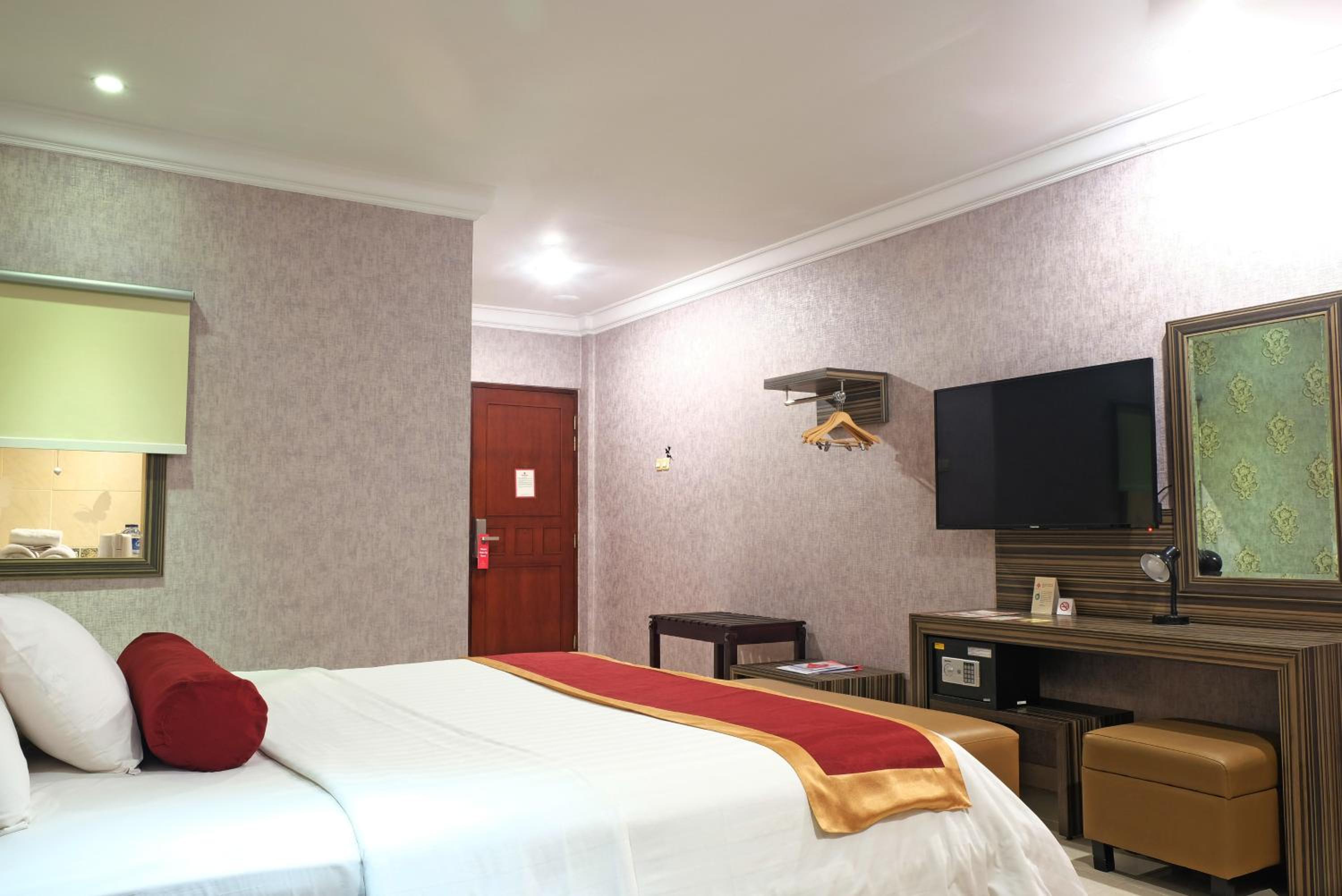 BI Executive Hotel 25/51