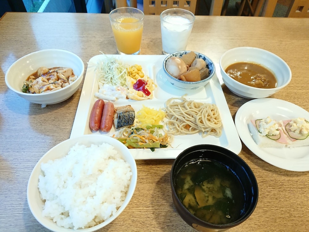 Hotel Crown Hills Imabari 53/68