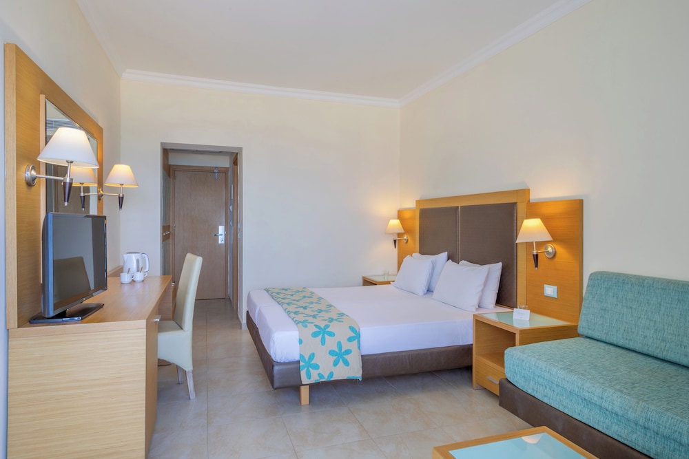 Sol By Melia Cosmopolitan Rhodes 32/74