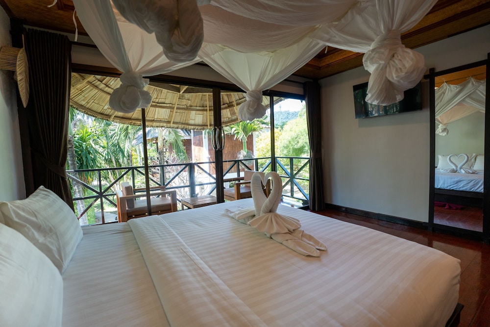 Garden, Loft, Deluxe, King Bed