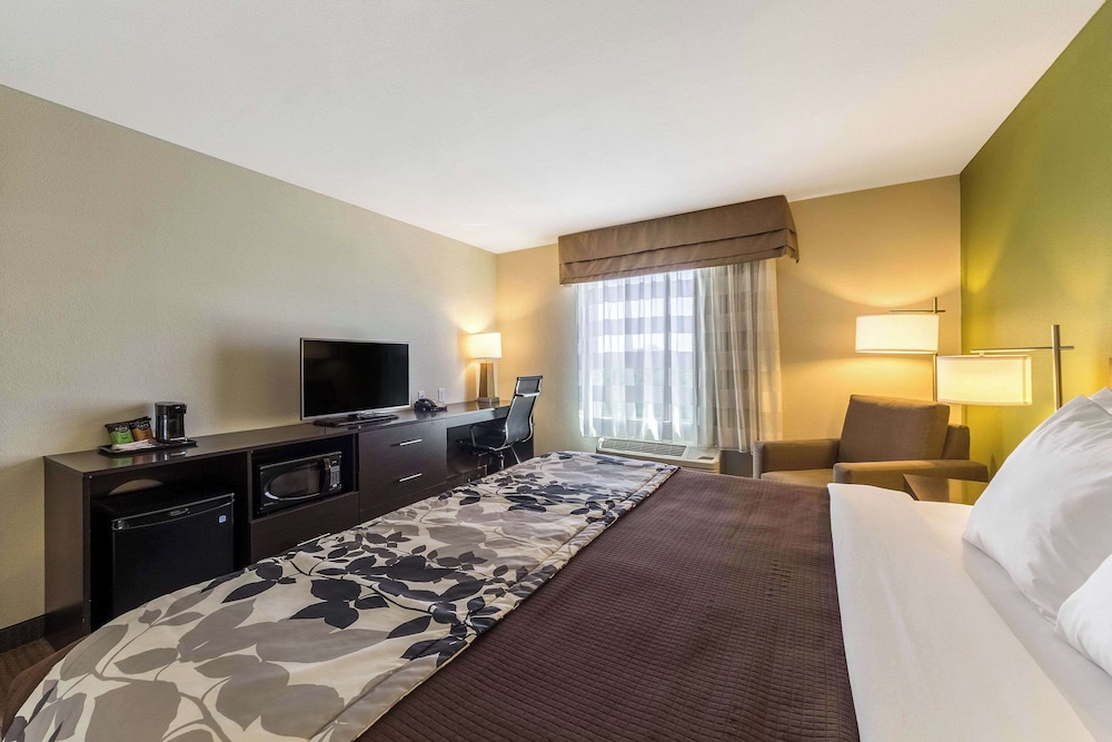 Sleep Inn & Suites Jourdanton - Pleasanton 24/65