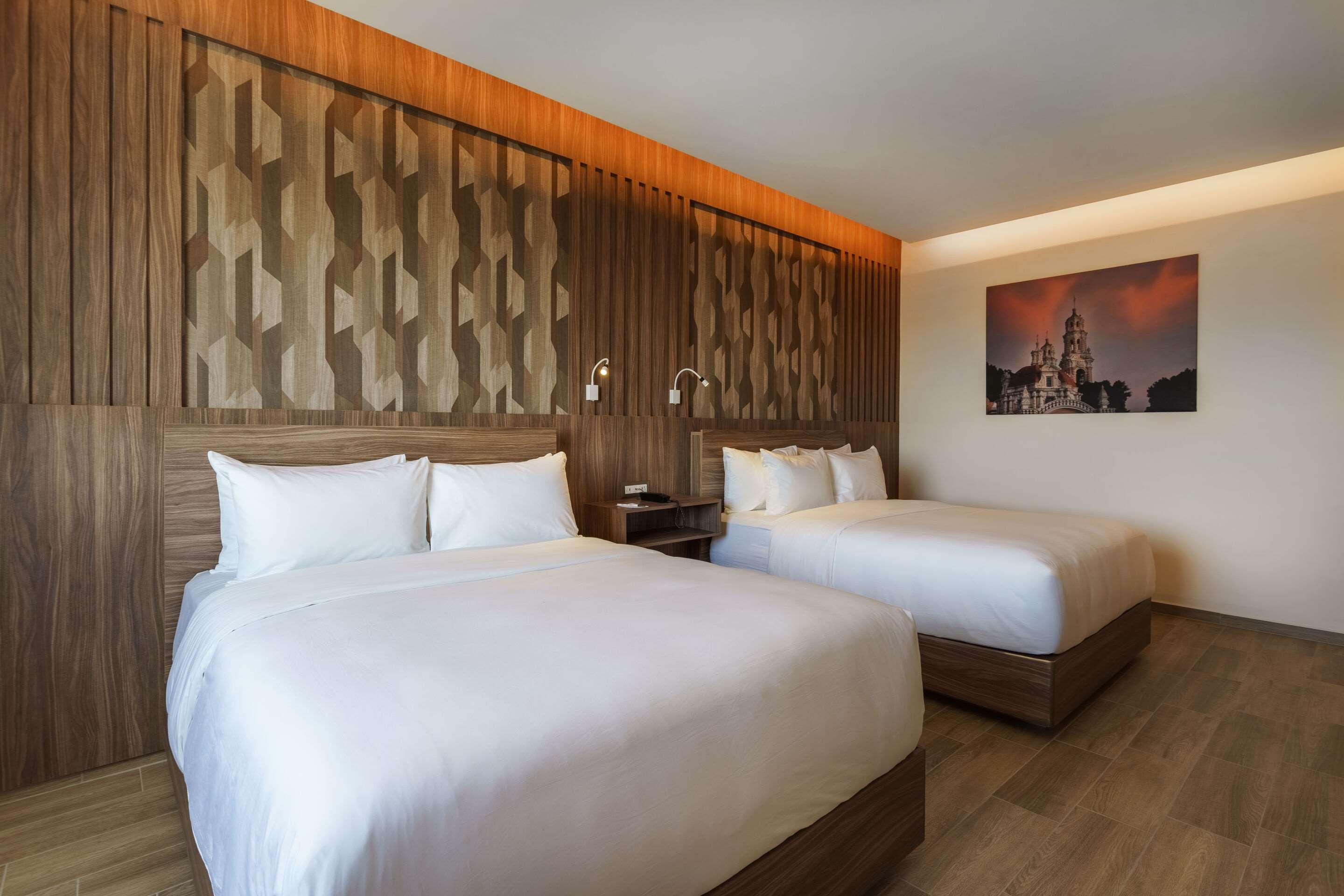 Suite, 2 Queen Beds