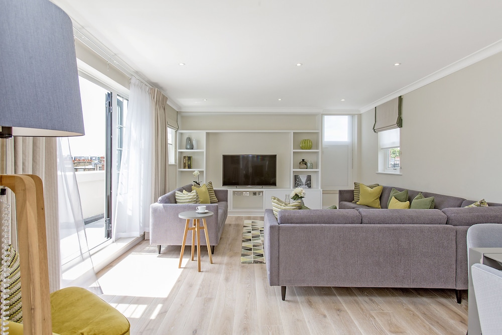 Chesham Court 23/50