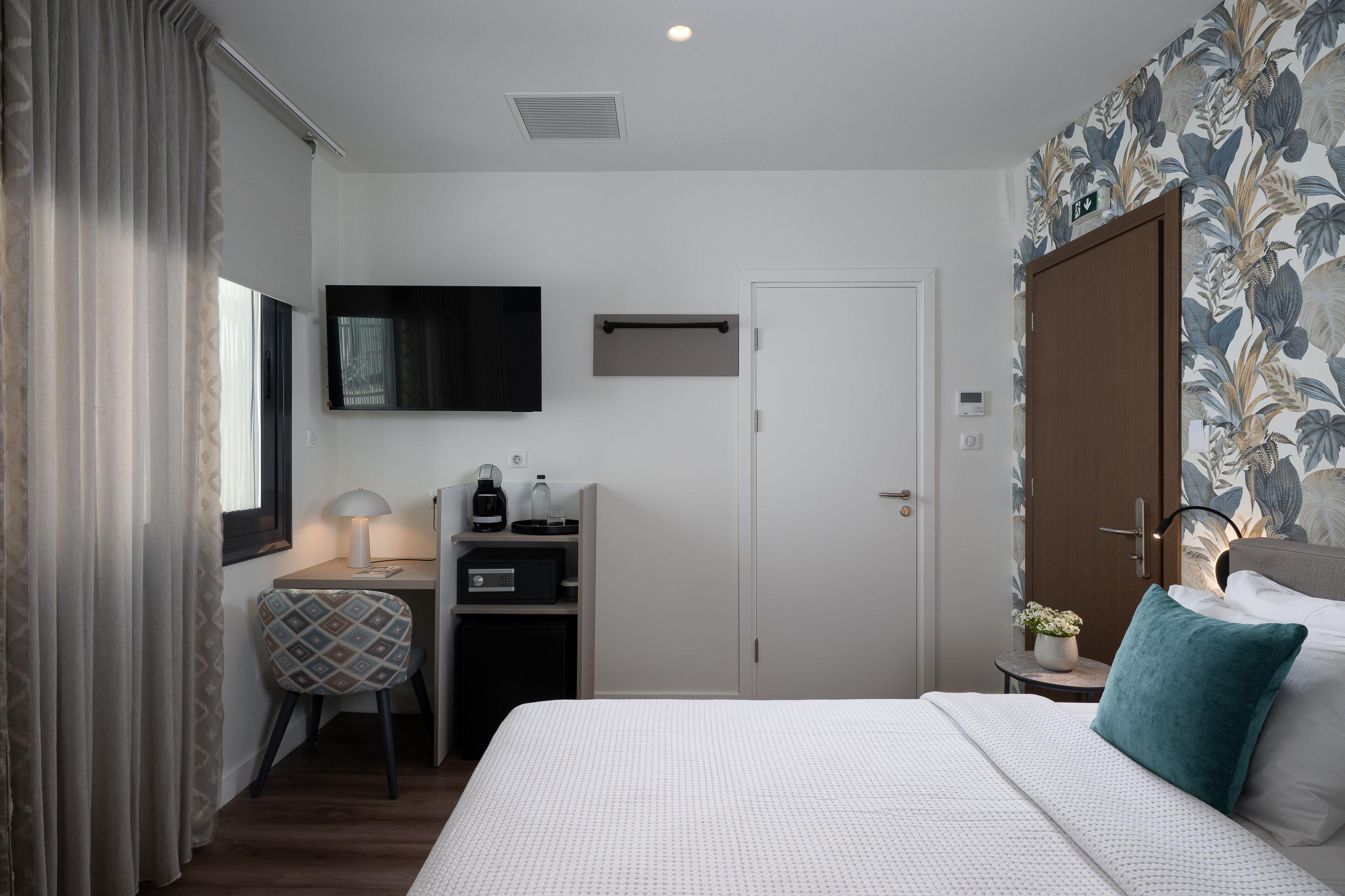BUDGET, DOUBLE BED
