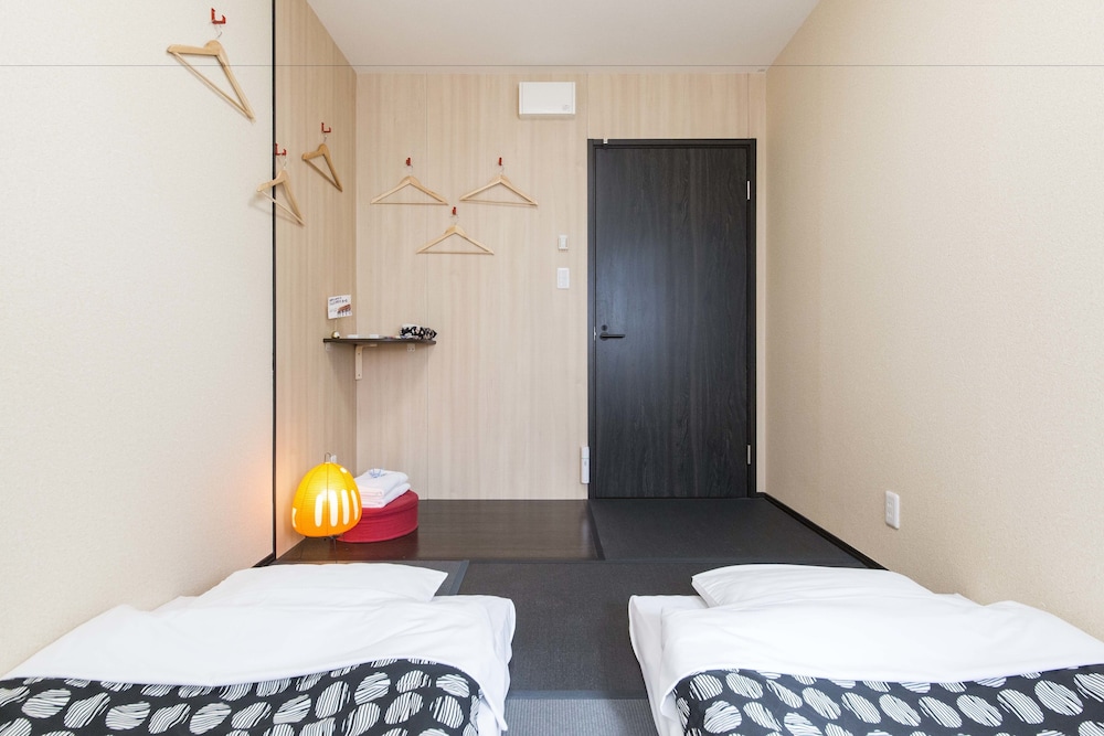 Fujitaya Bnb 8/50