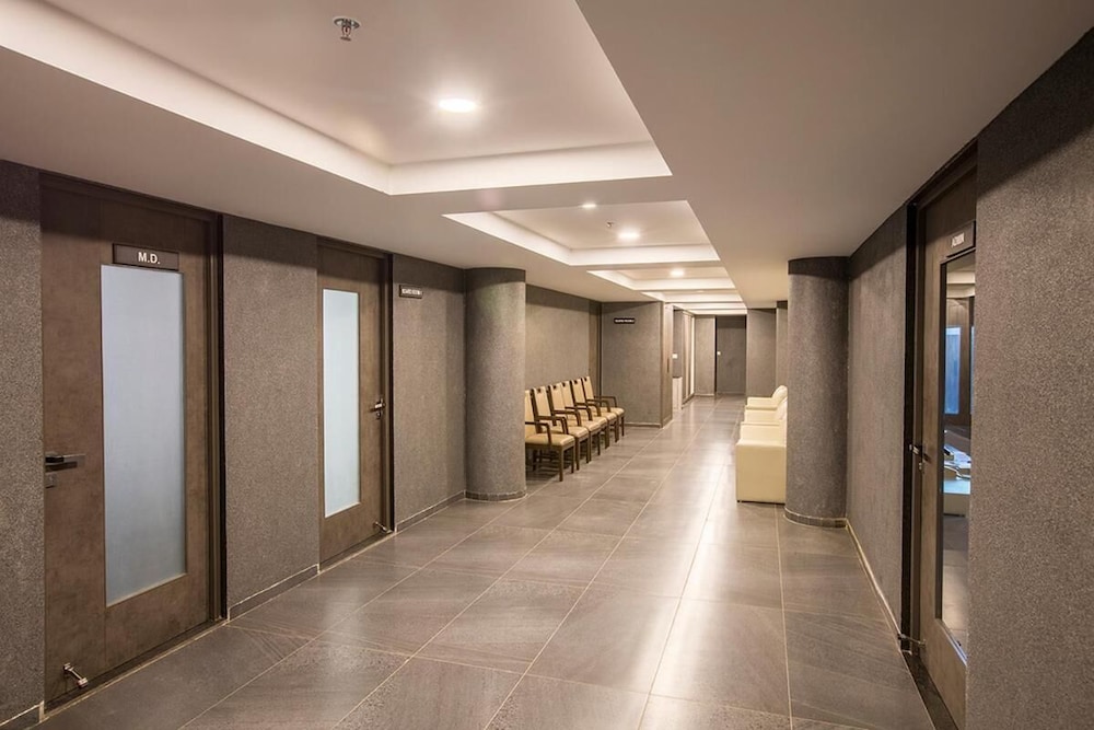 Hotel Prominent Coporate Residency 15/27