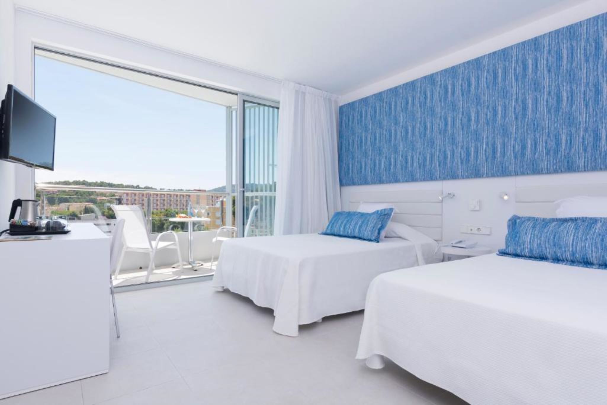 Comfort, Side Sea View