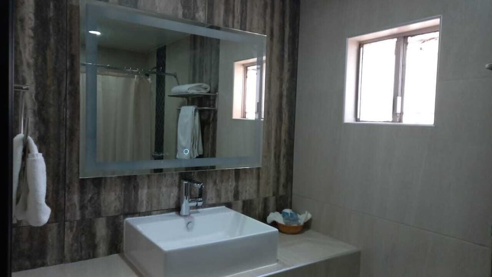 Hotel Siesta Real 51/56