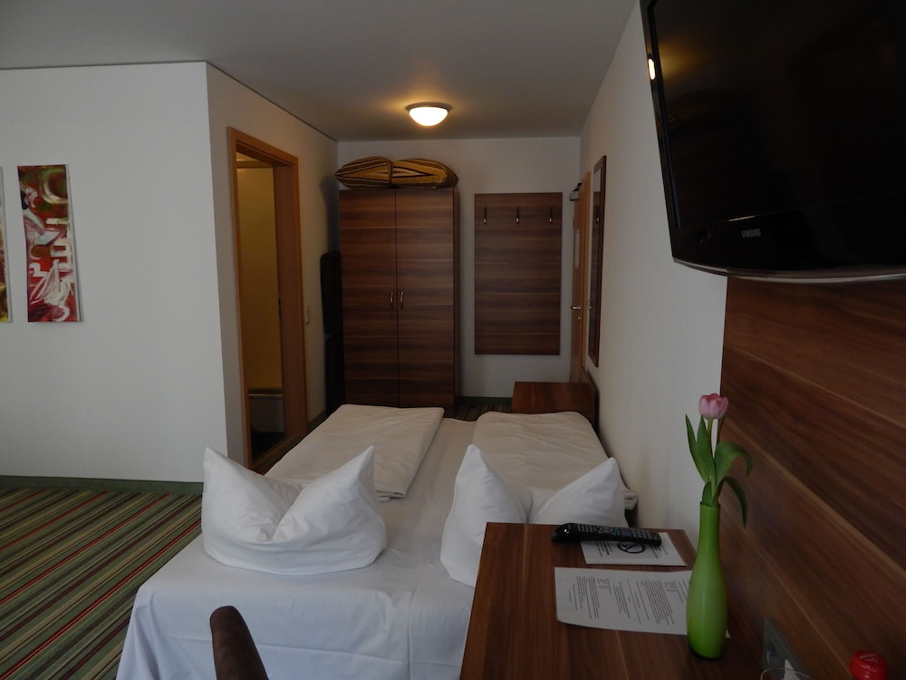 Hotel Andra 13/42