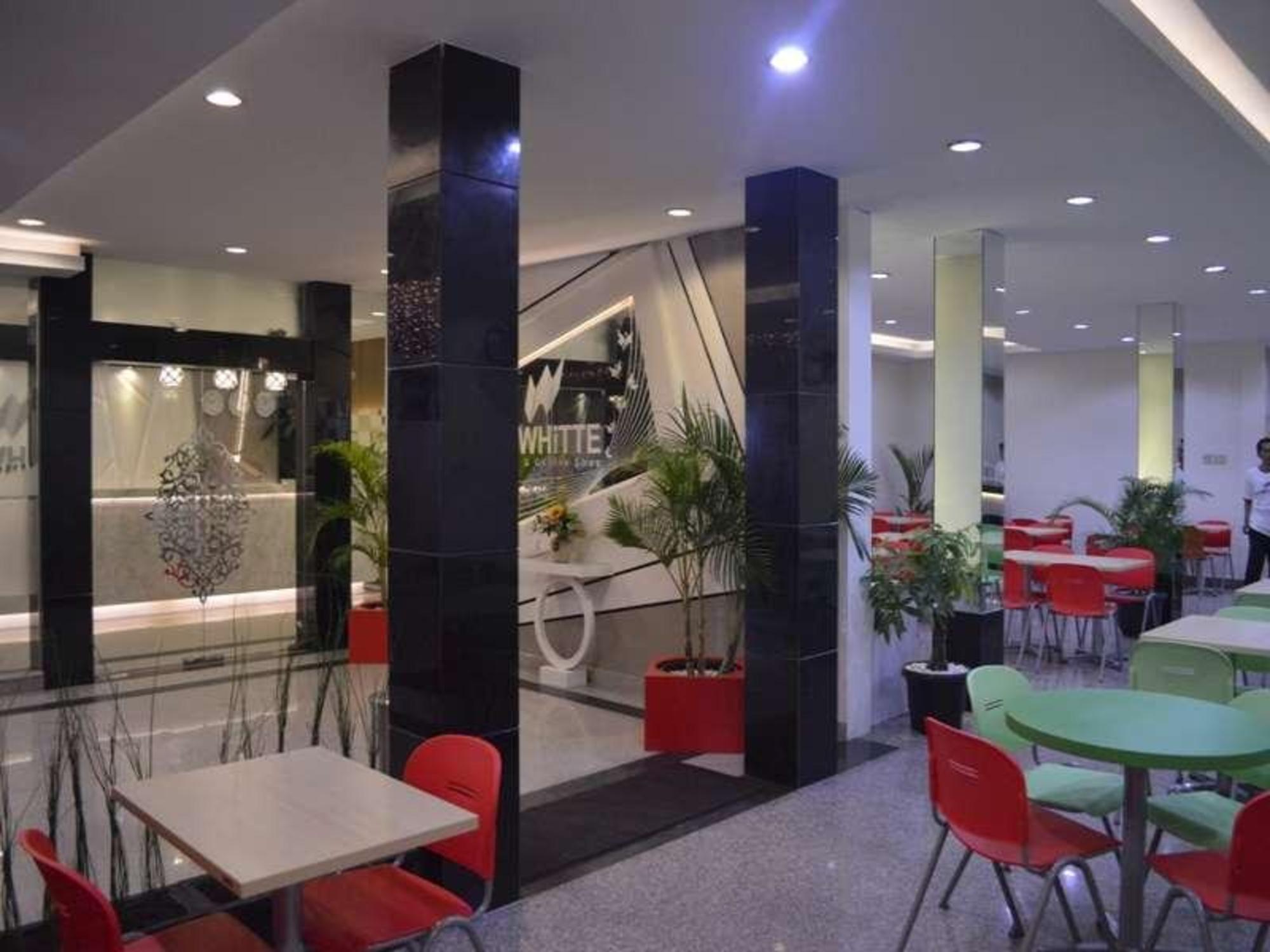 d'eWHiTTE Hotel 28/31
