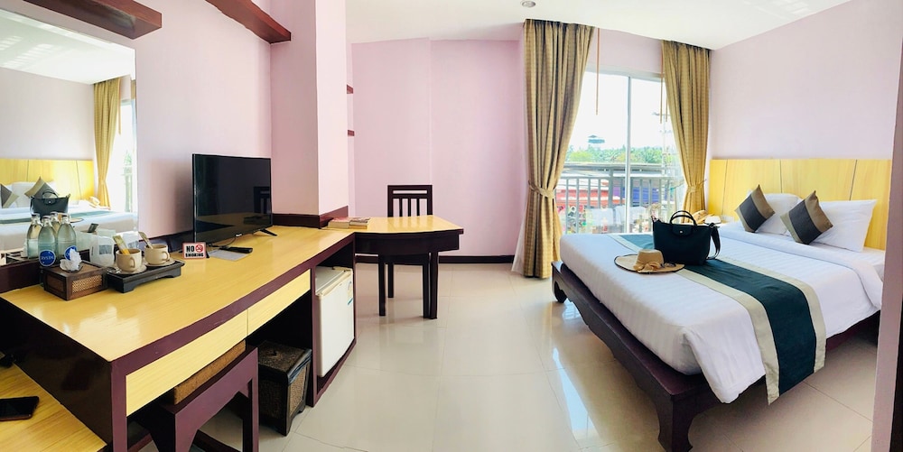 MALIN PATONG HOTEL 18/58